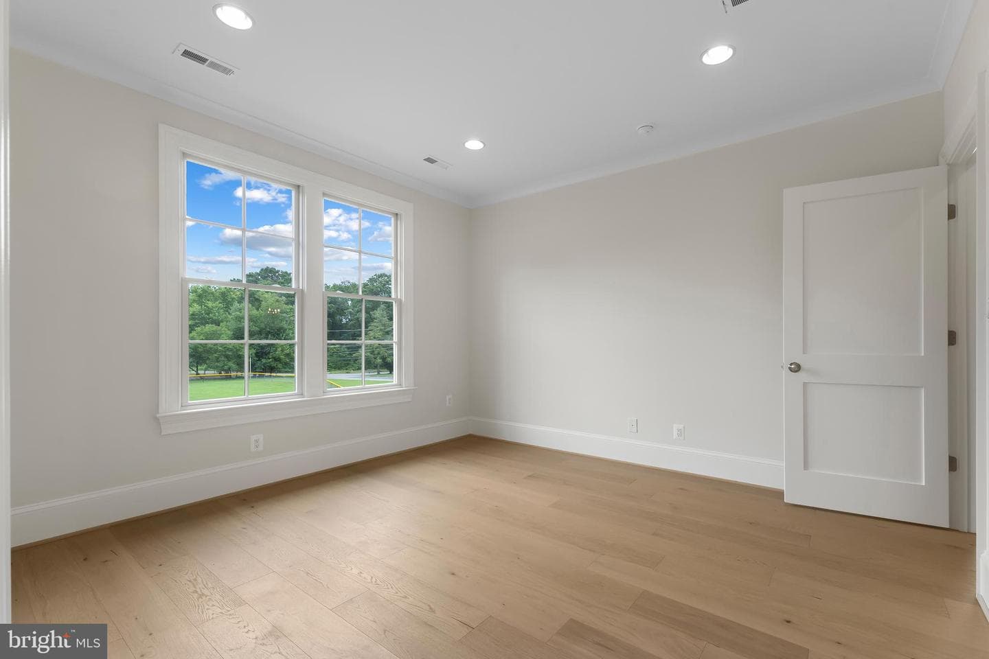 8628 Plymouth Road photo 40