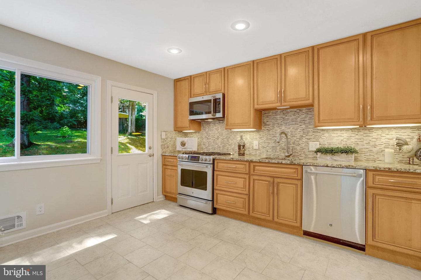 8122 Briar Creek Drive photo 32