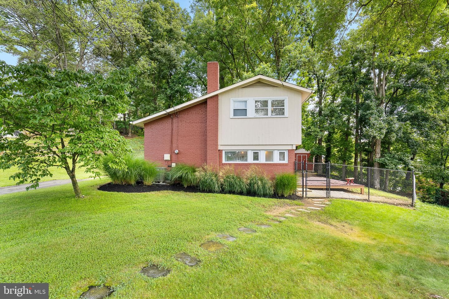 5608 Eton Court photo 5