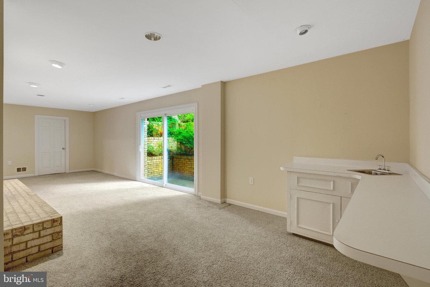 1468 Highwood Drive photo 18