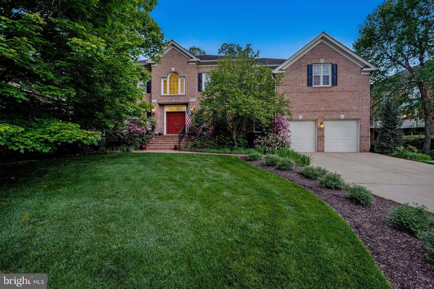 1813 Solitaire Lane photo 1
