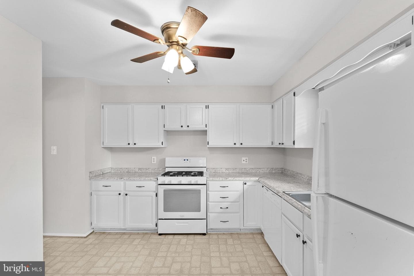15020 Carlbern Drive photo 17