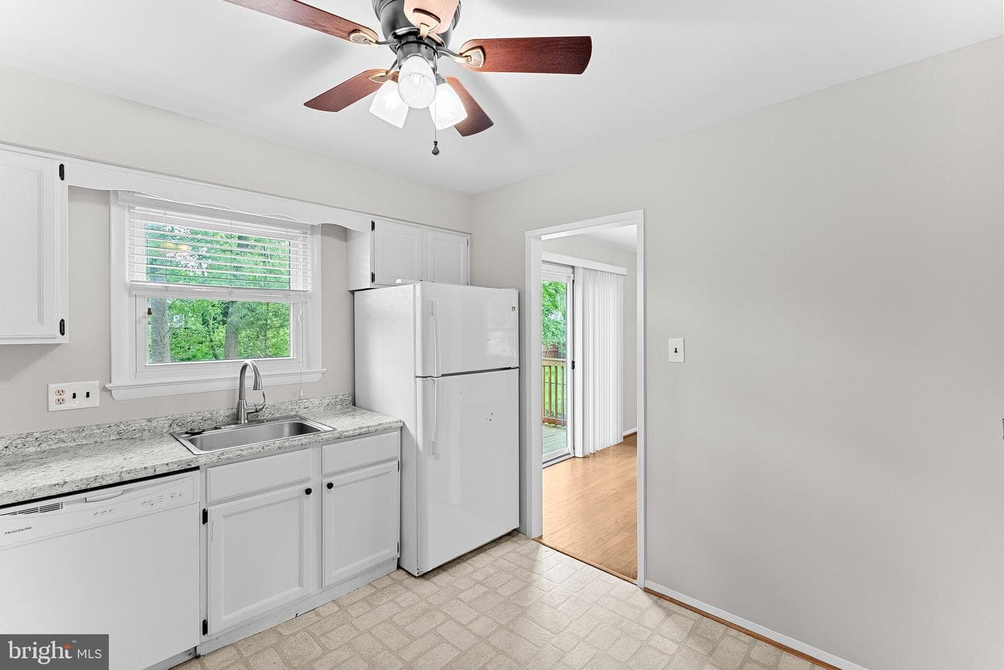 15020 Carlbern Drive photo 22