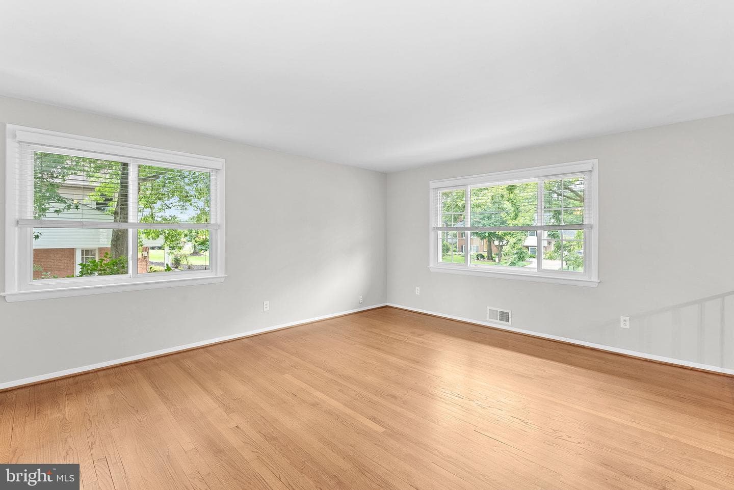 15020 Carlbern Drive photo 9