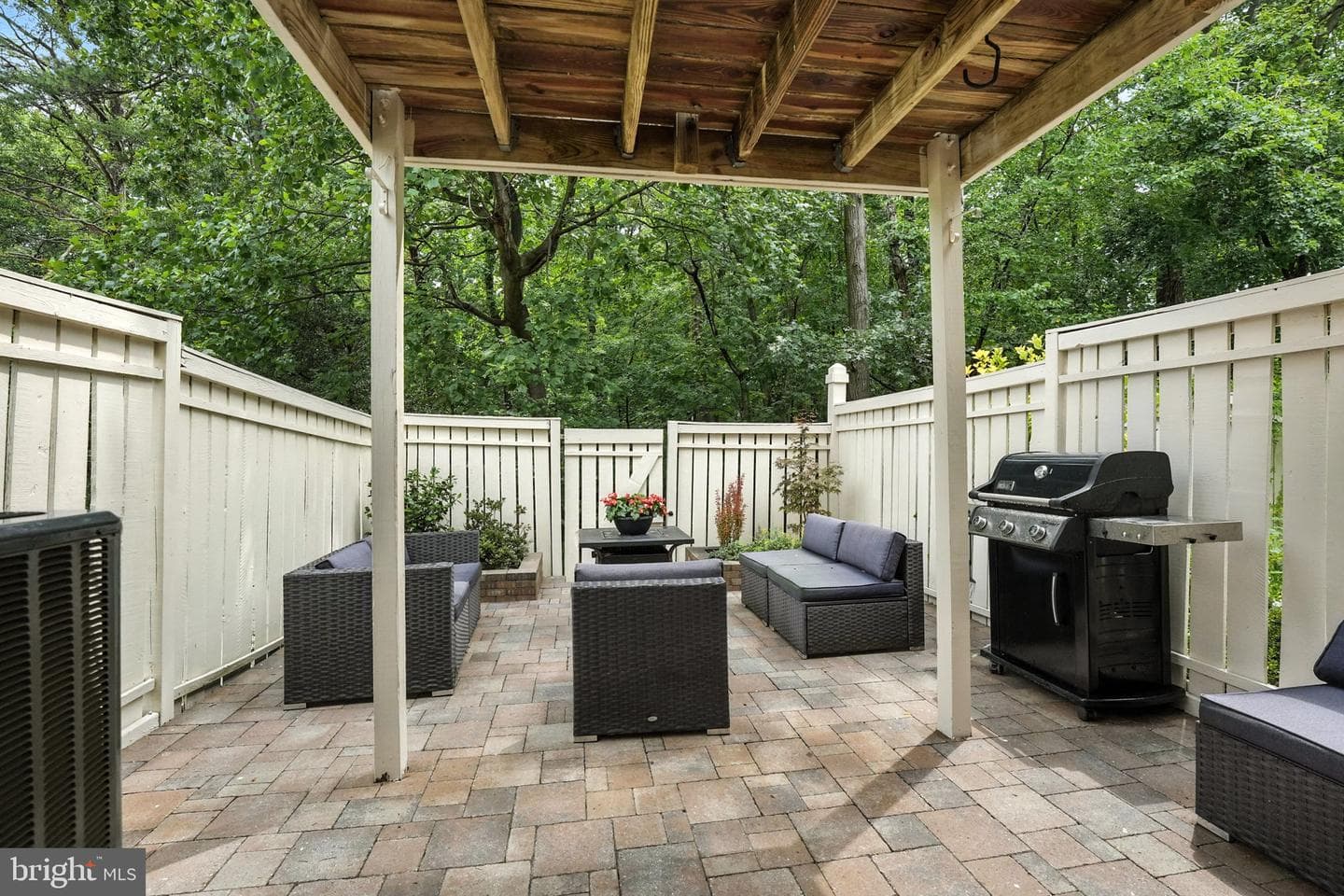 1653 Fieldthorn Drive photo 30