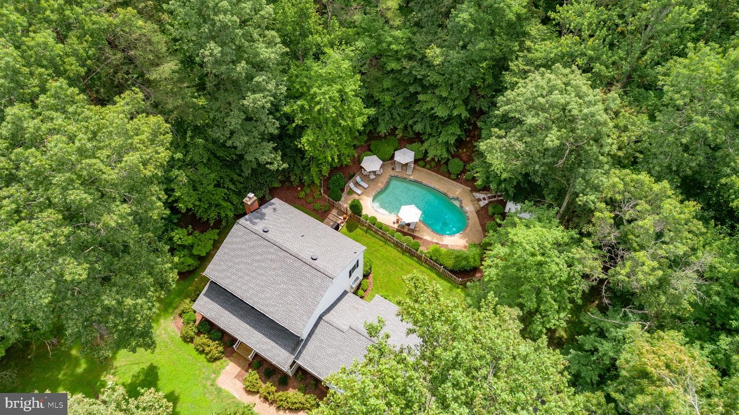 10201 Jaydee Boulevard photo 4