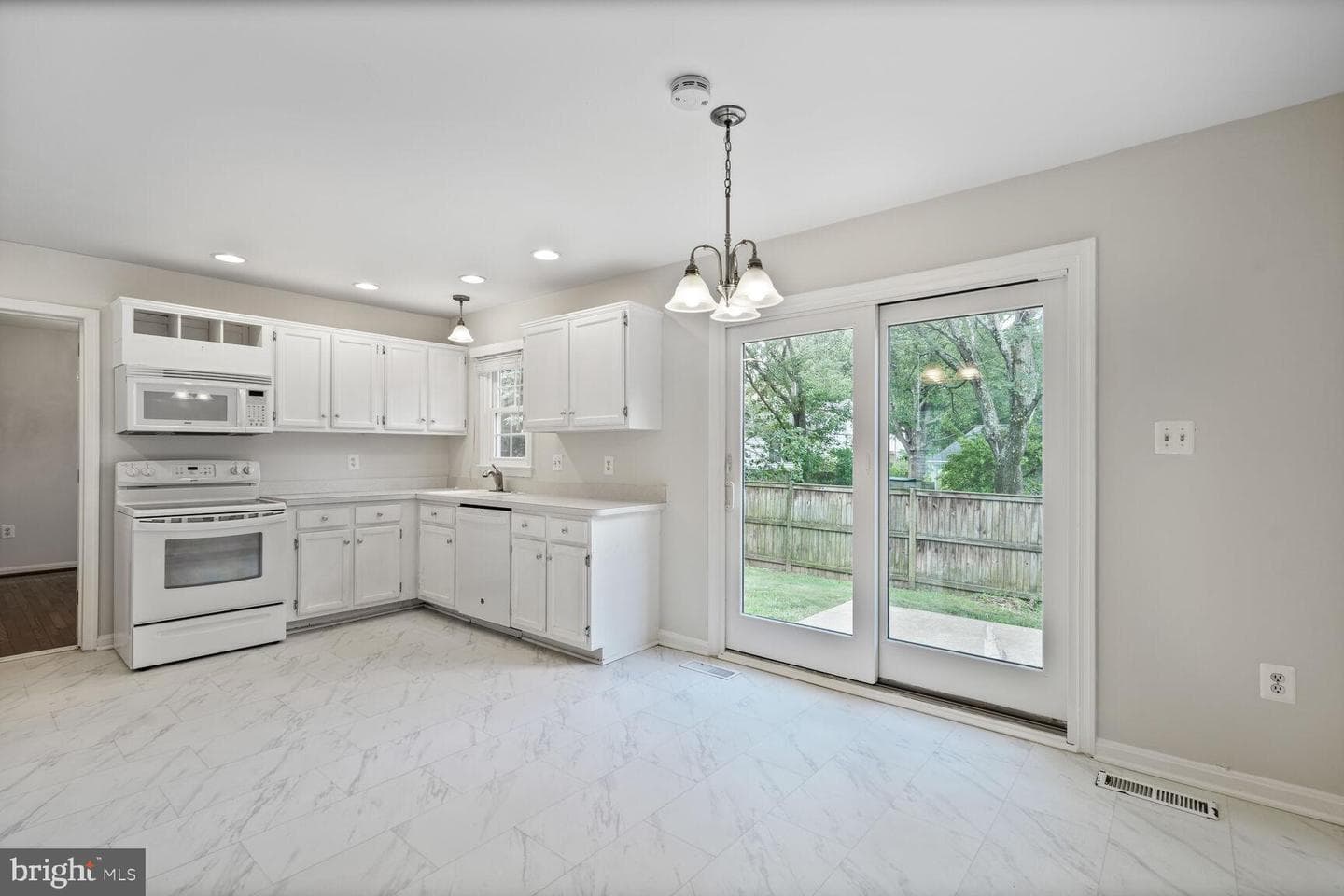 8003 Rivermont Court photo 13