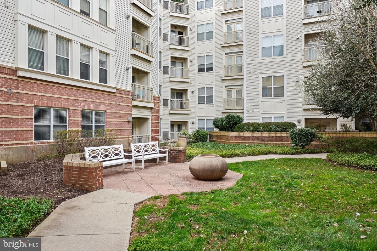 2791 Centerboro Drive #186 photo 7