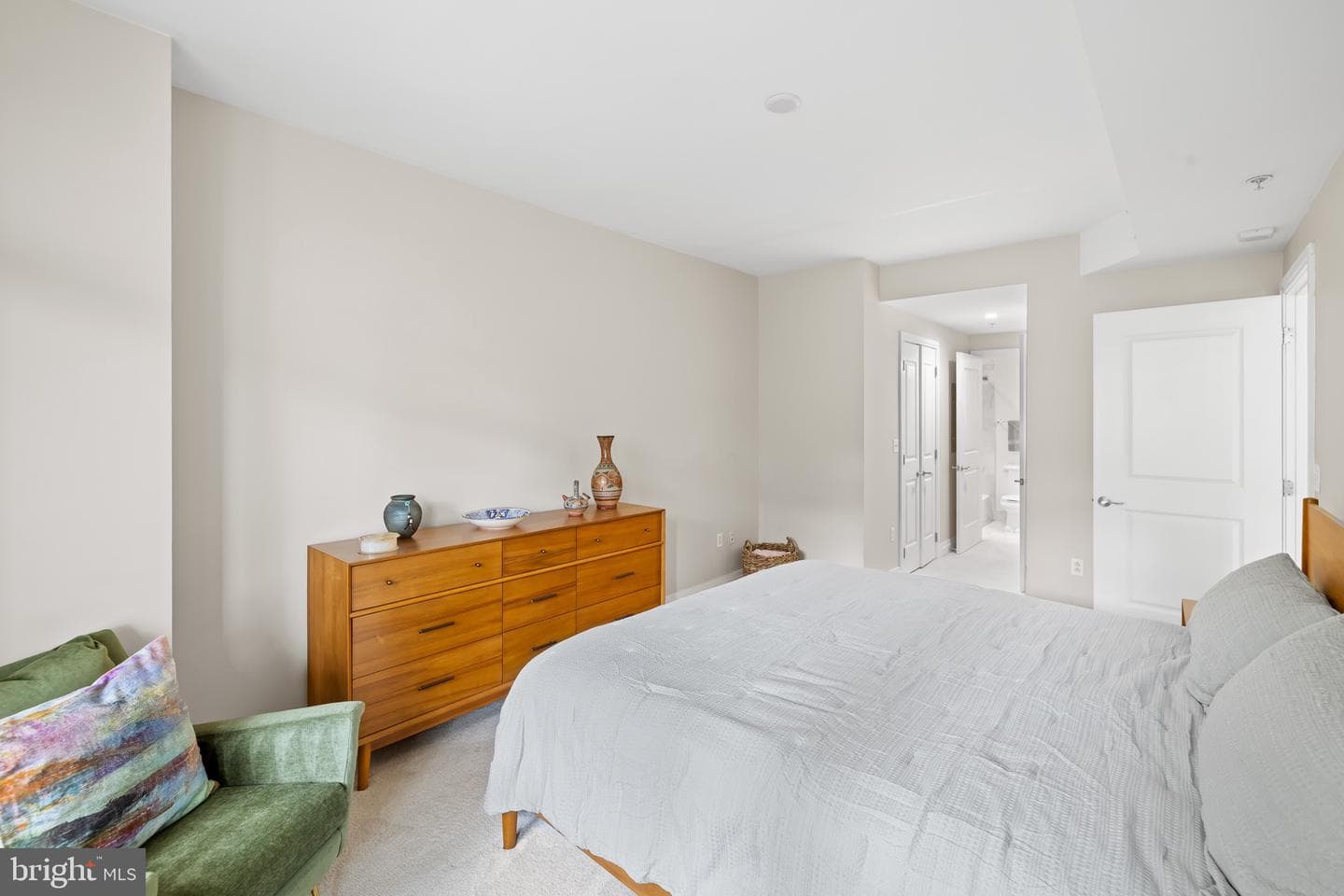 8220 Crestwood Heights Drive #213 photo 12