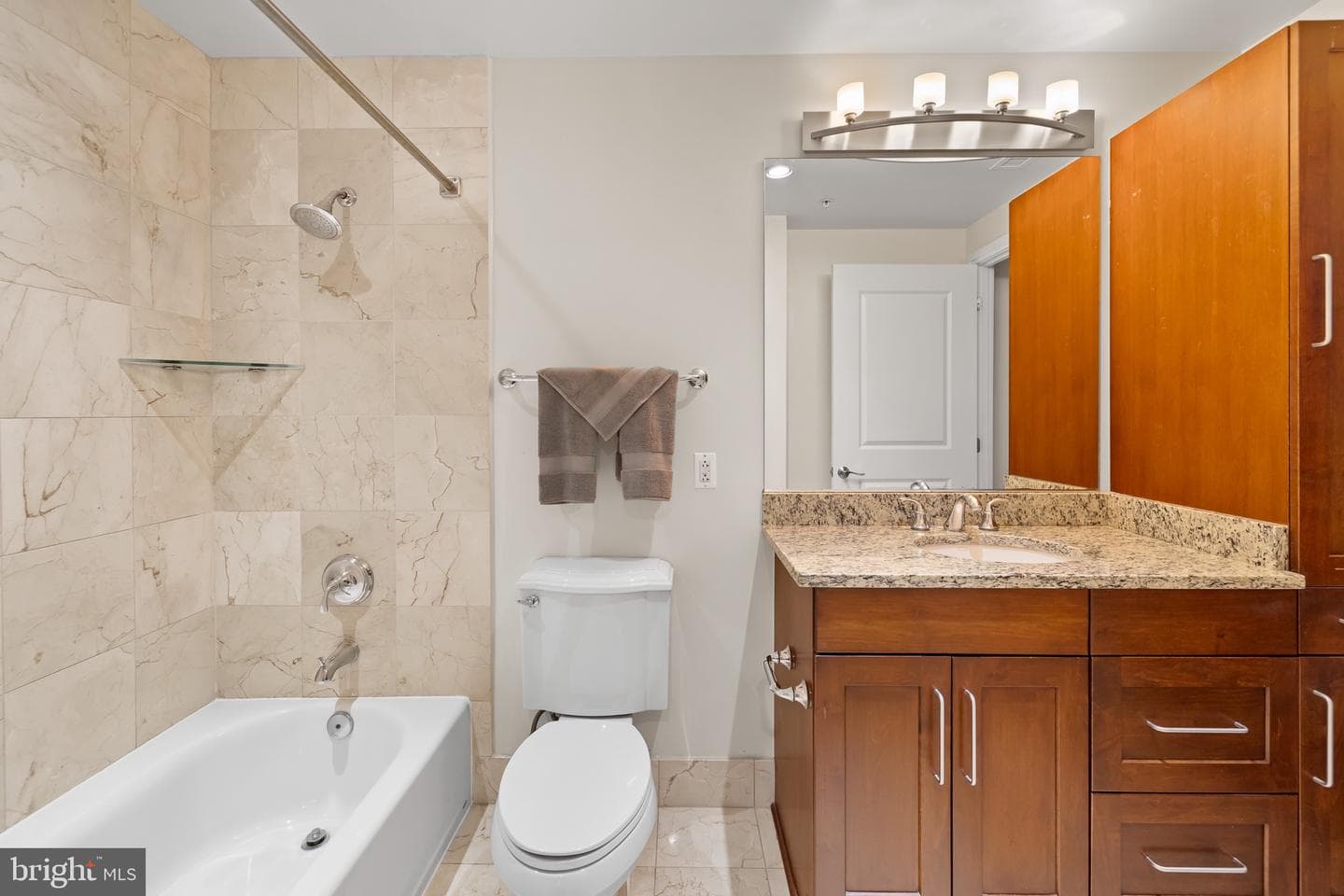 8220 Crestwood Heights Drive #213 photo 18