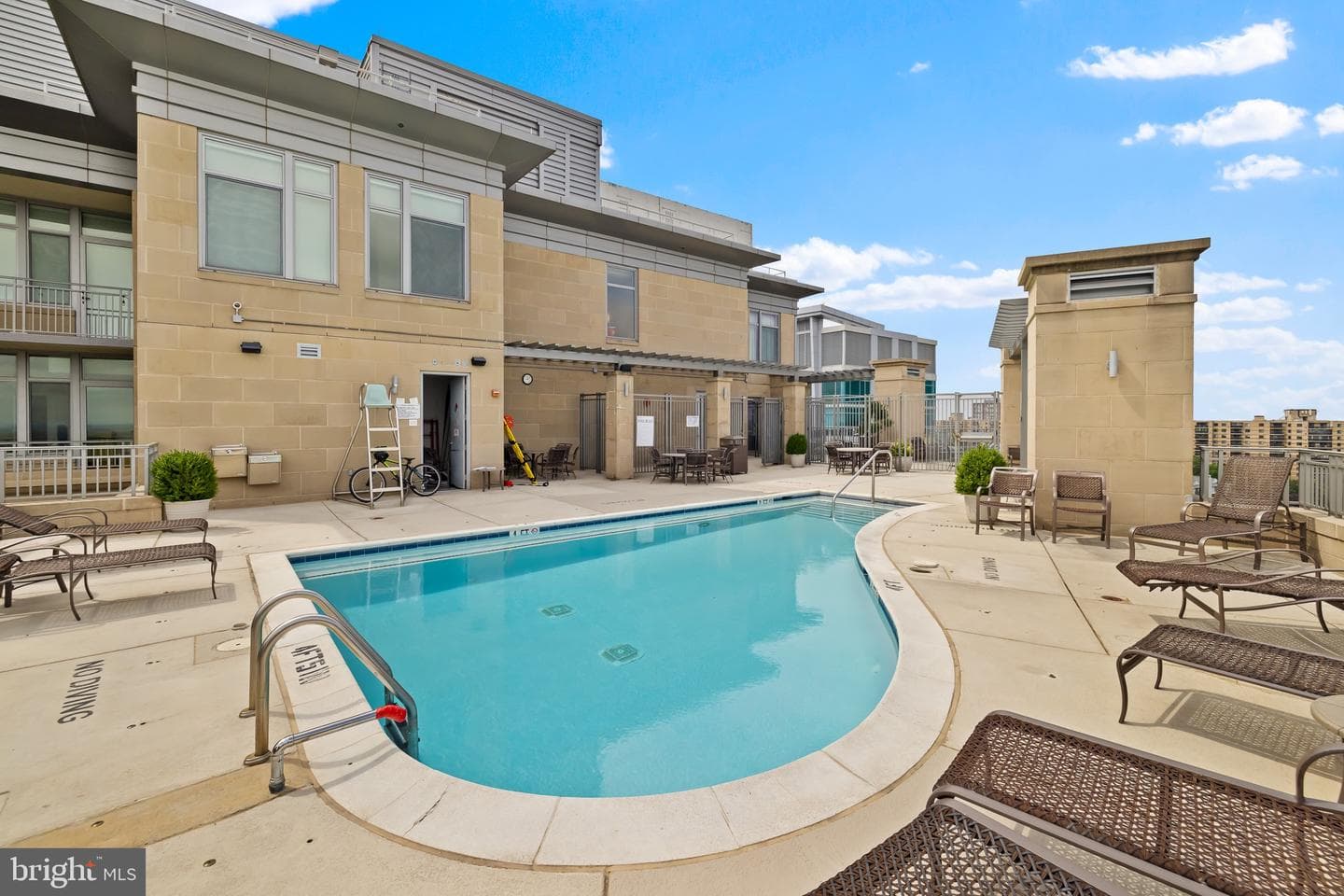 8220 Crestwood Heights Drive #213 photo 30