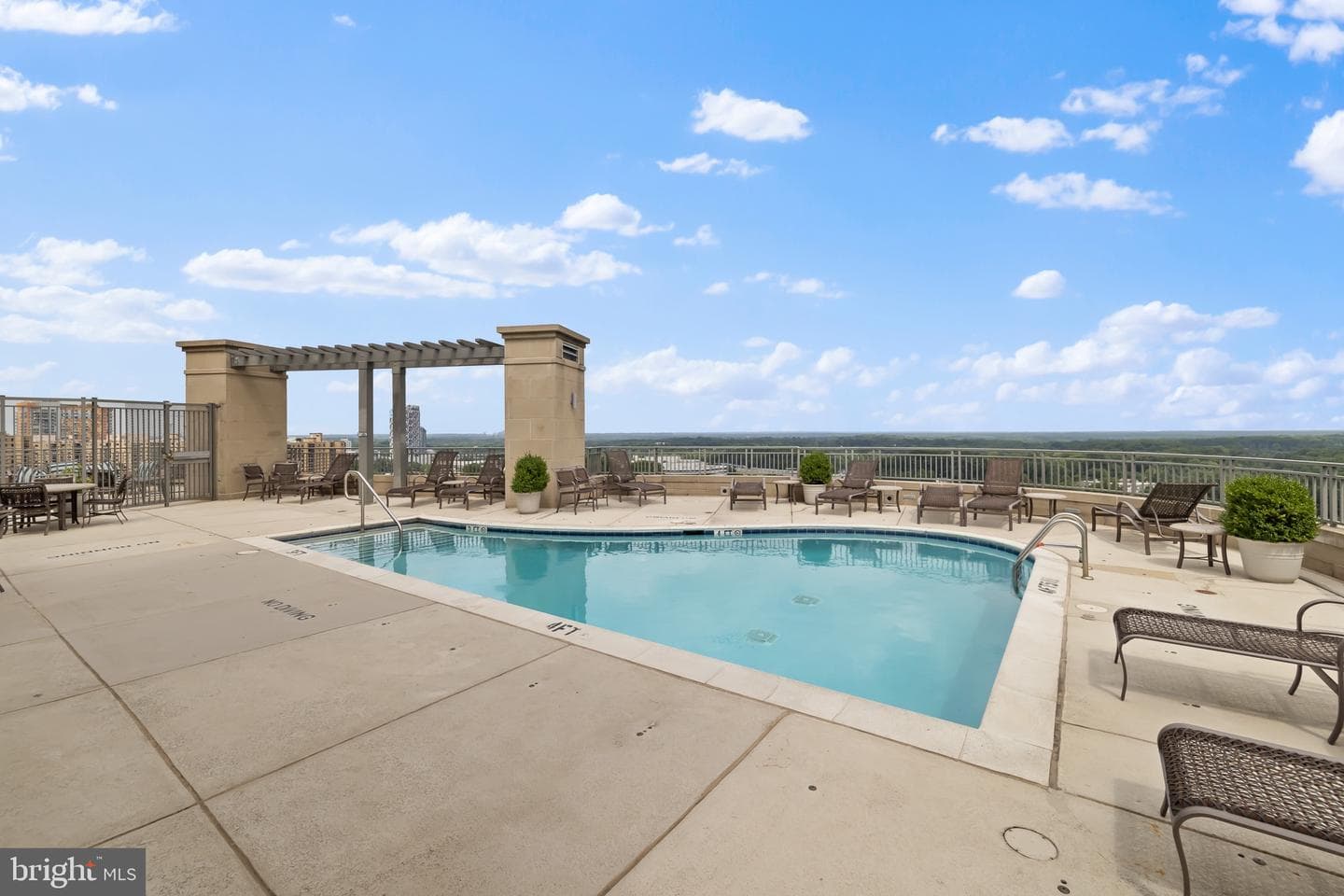 8220 Crestwood Heights Drive #213 photo 31