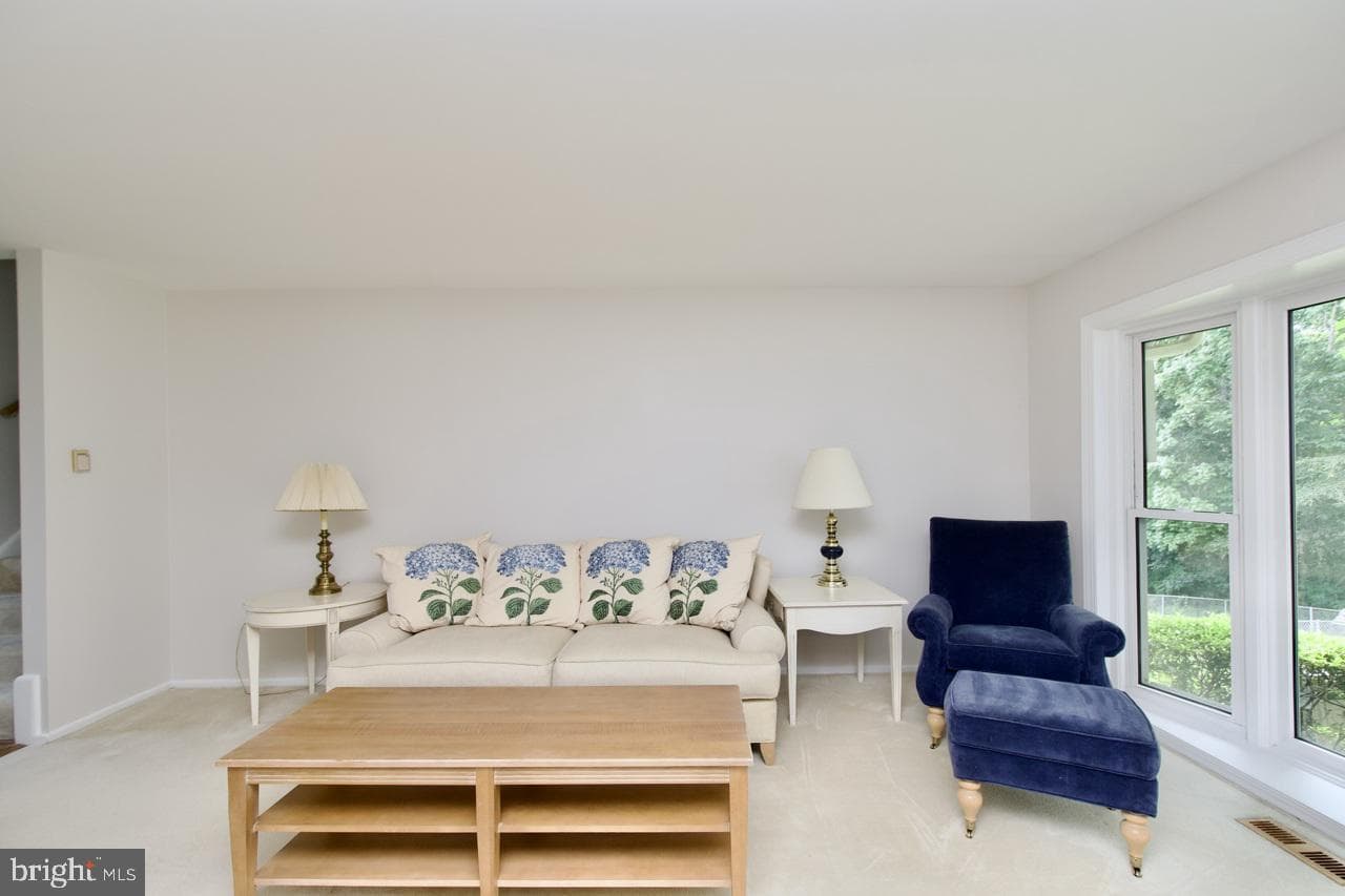 6436 Northanna Drive photo 7