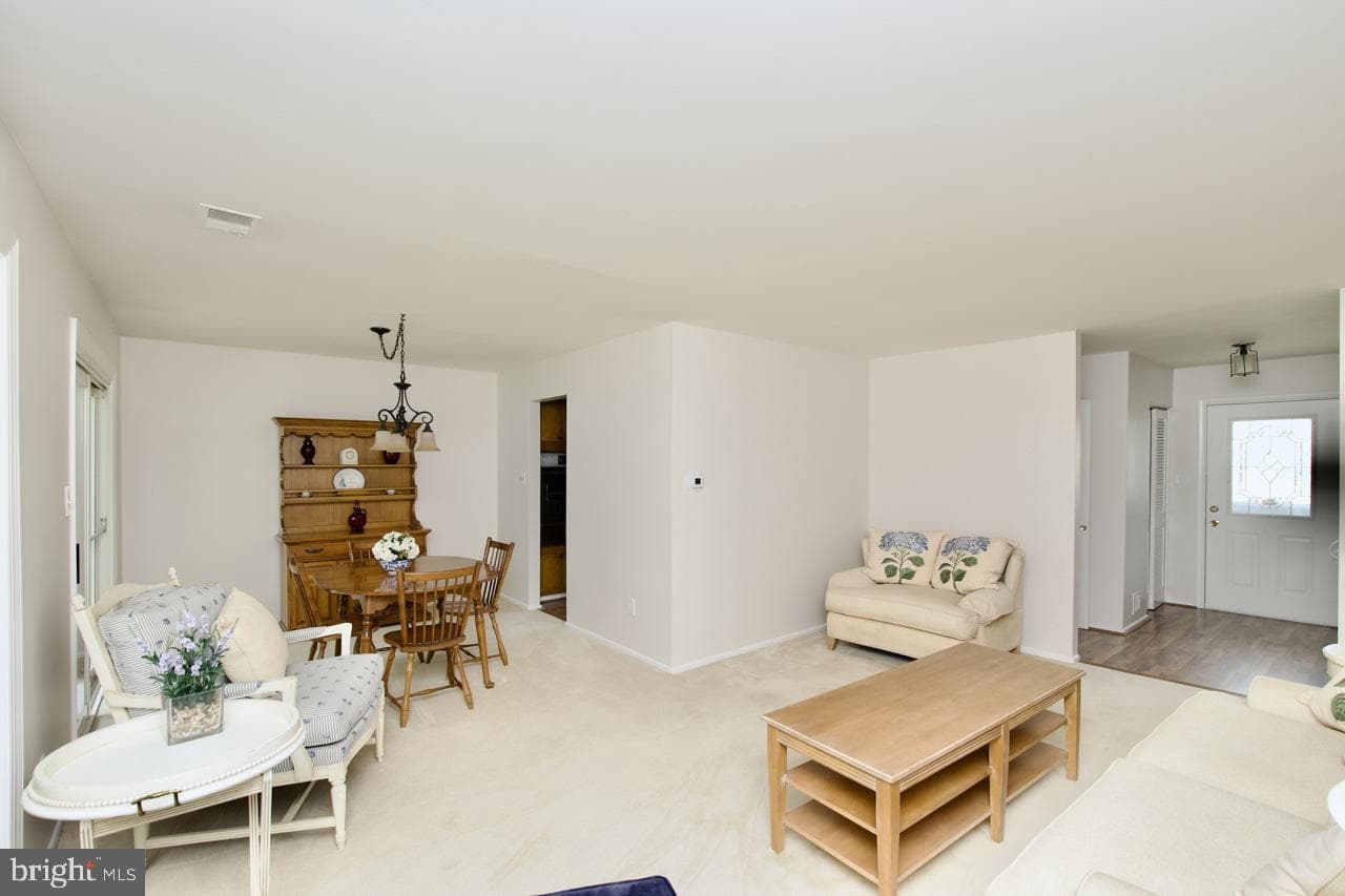 6436 Northanna Drive photo 9