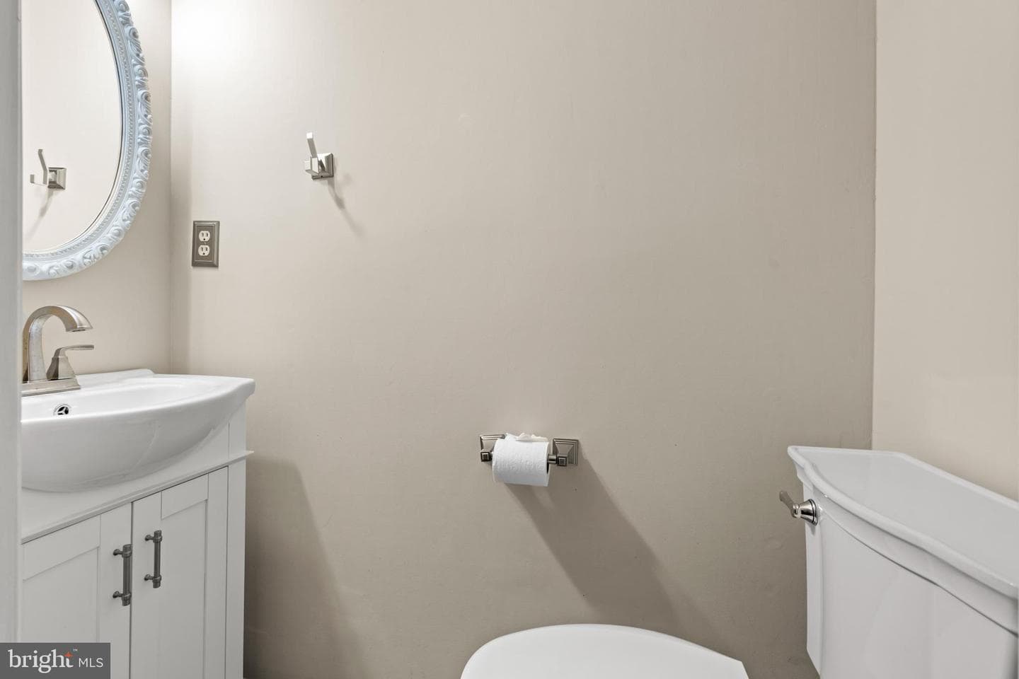 9032 Golden Leaf Court photo 28