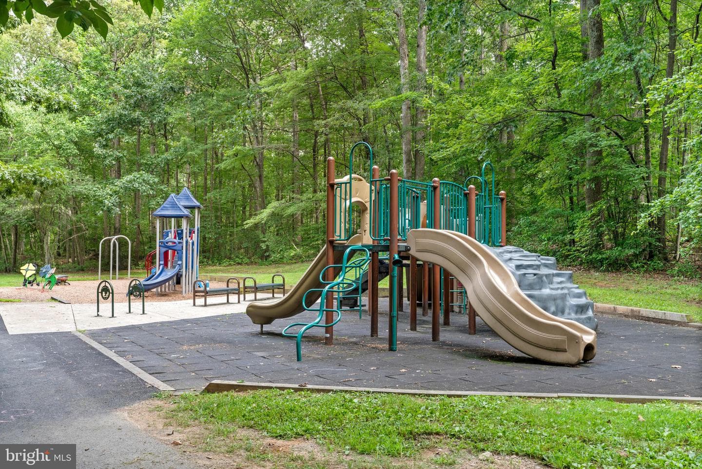 9032 Golden Leaf Court photo 37
