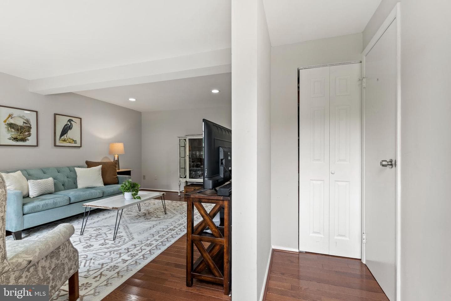 9032 Golden Leaf Court photo 4
