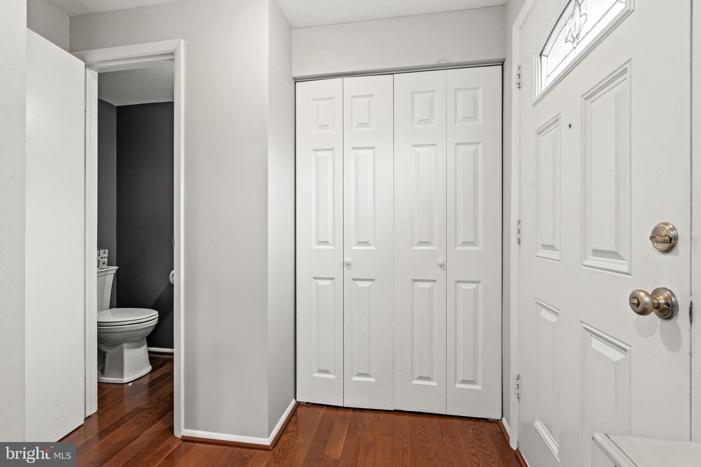 9032 Golden Leaf Court photo 8