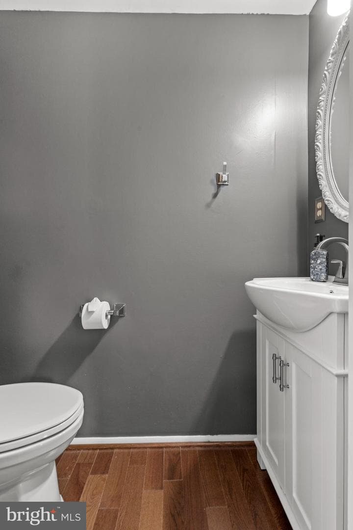 9032 Golden Leaf Court photo 9