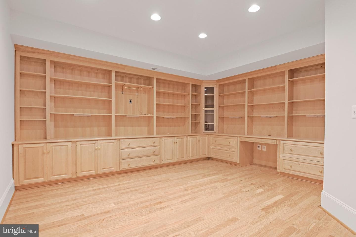1410 Harvest Crossing Drive photo 48
