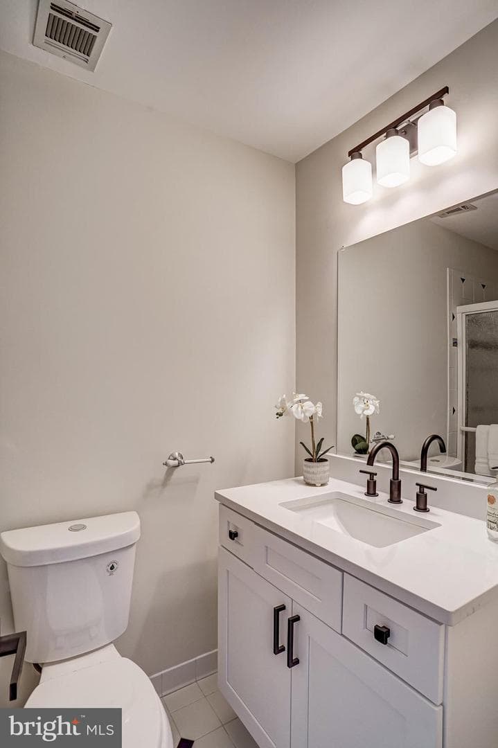 2349 Horseferry Court photo 27