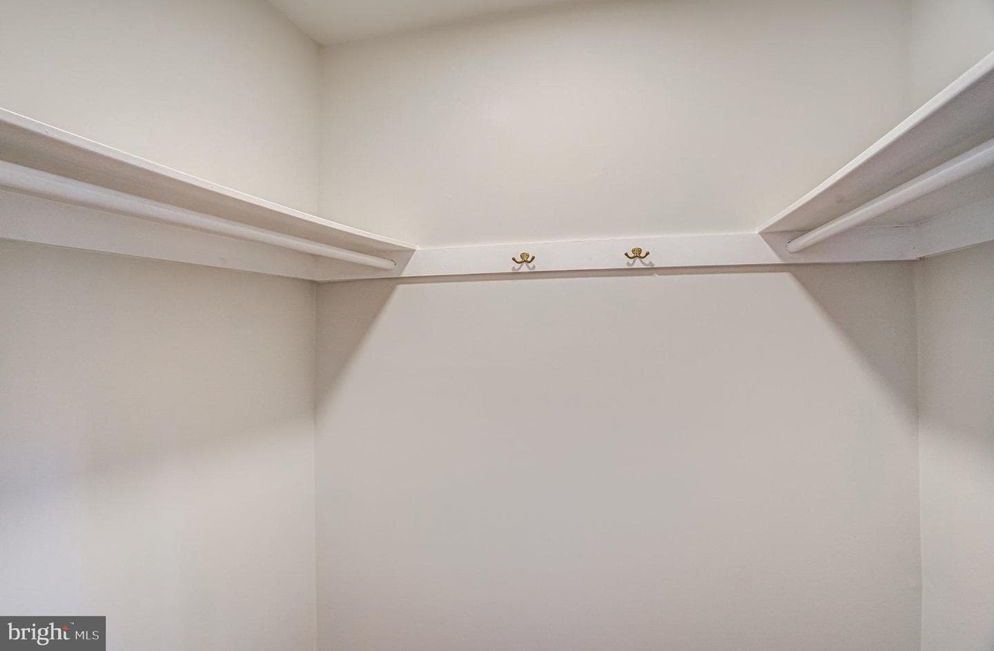 2349 Horseferry Court photo 29