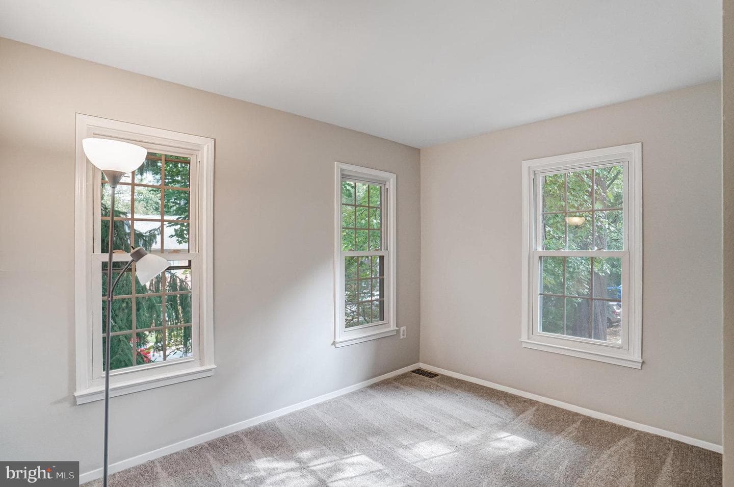 2349 Horseferry Court photo 30