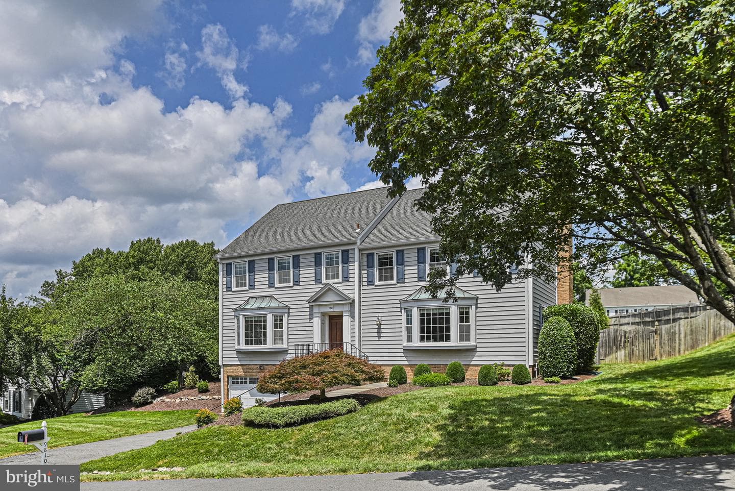 9810 Spring Ridge Lane photo 2
