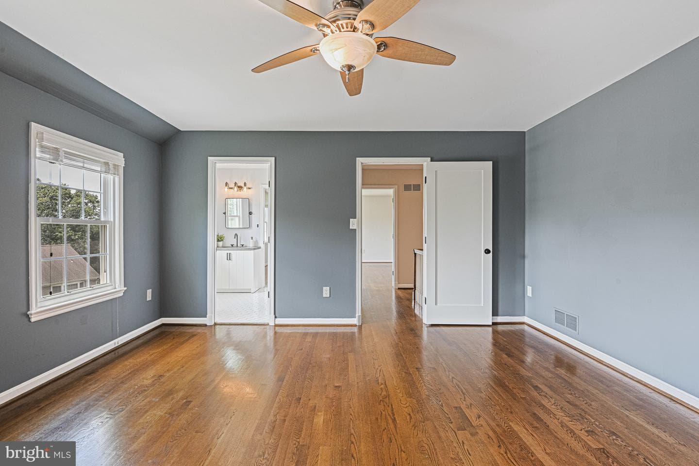 9810 Spring Ridge Lane photo 35