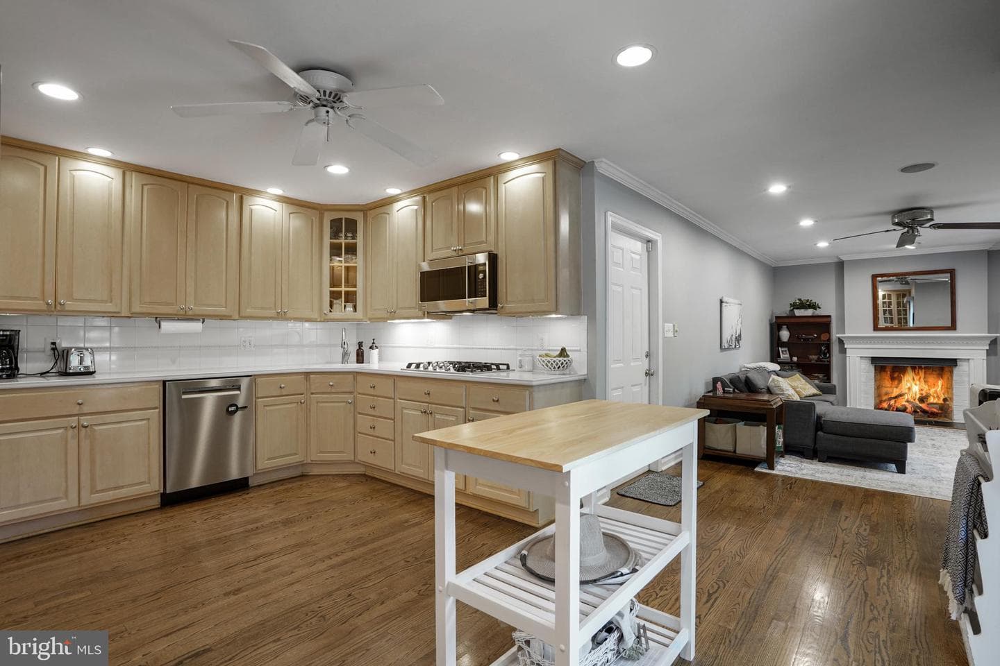 10808 Midsummer Drive photo 12