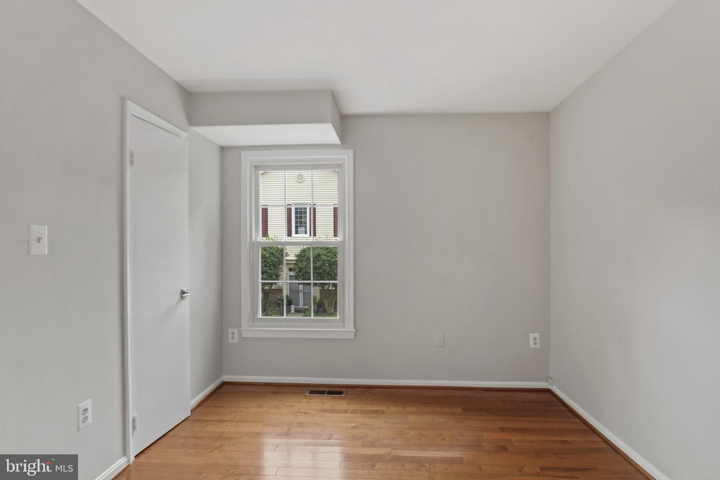 8120 Sleepy View Lane photo 12
