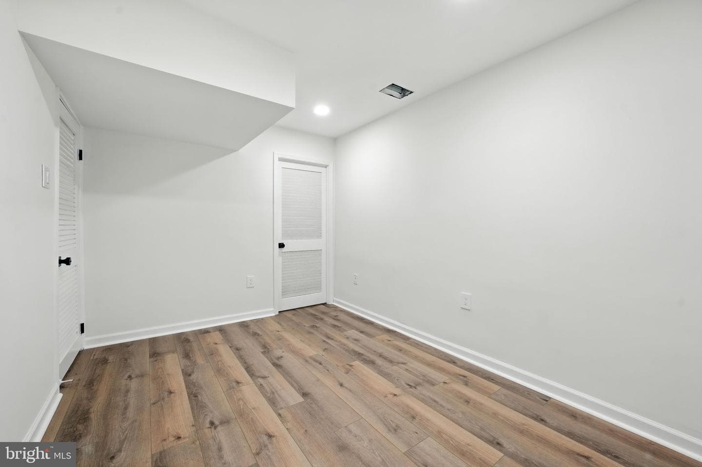 3814 Persimmon Circle photo 16