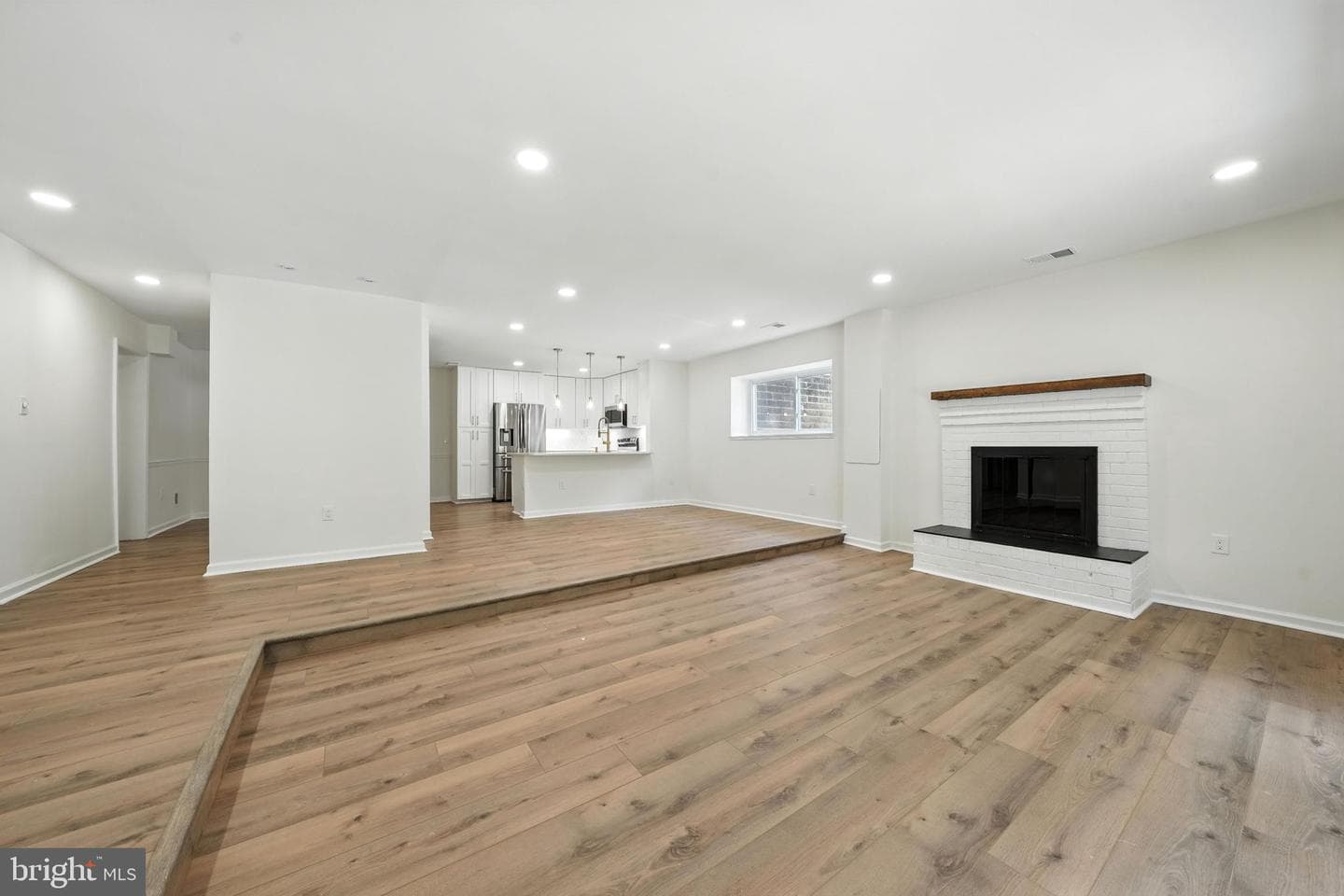 3814 Persimmon Circle photo 9