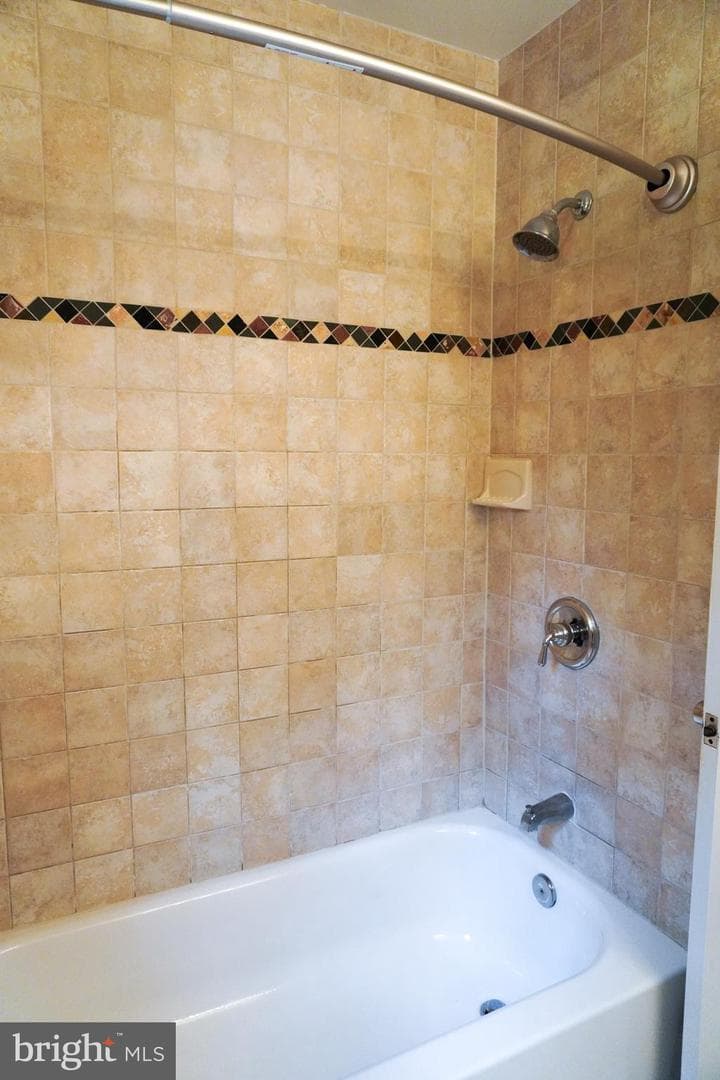 7425 Flora Street photo 11