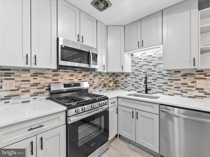 14926 Greymont Drive photo 4