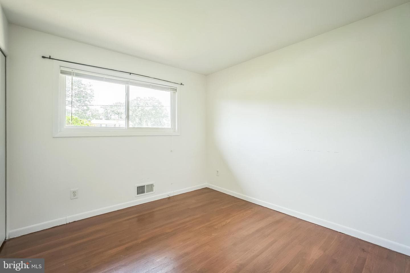 8801 Gateshead Road photo 23