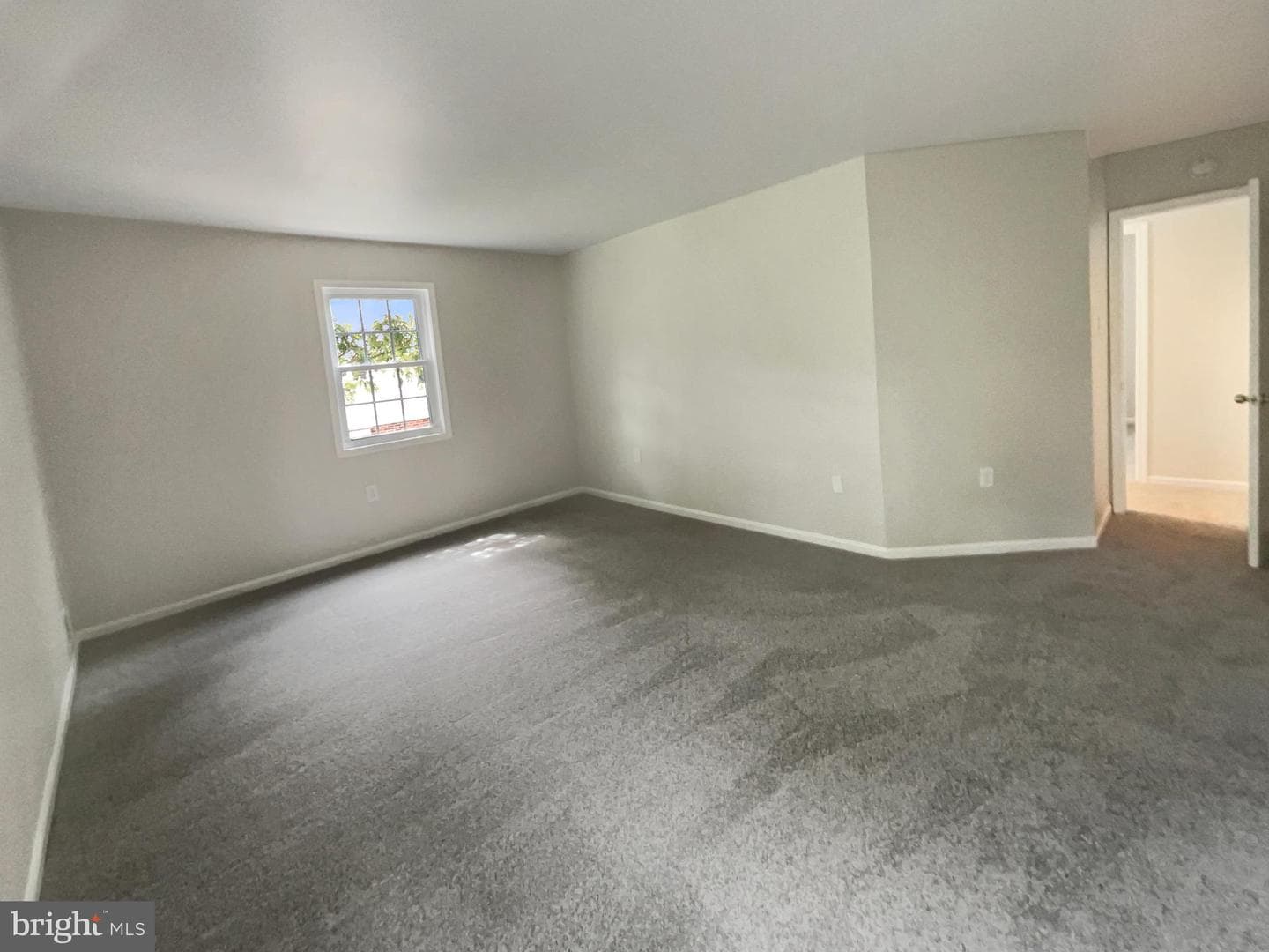6014 Ticonderoga Court photo 12