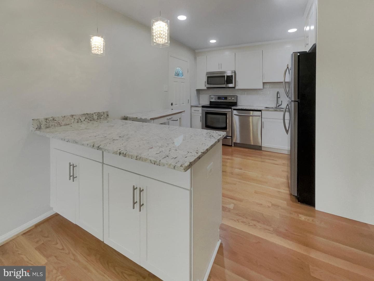 6014 Ticonderoga Court photo 6
