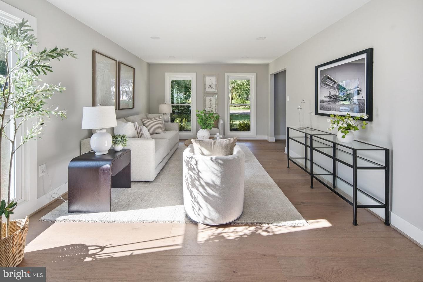 2615 Lemontree Lane photo 3