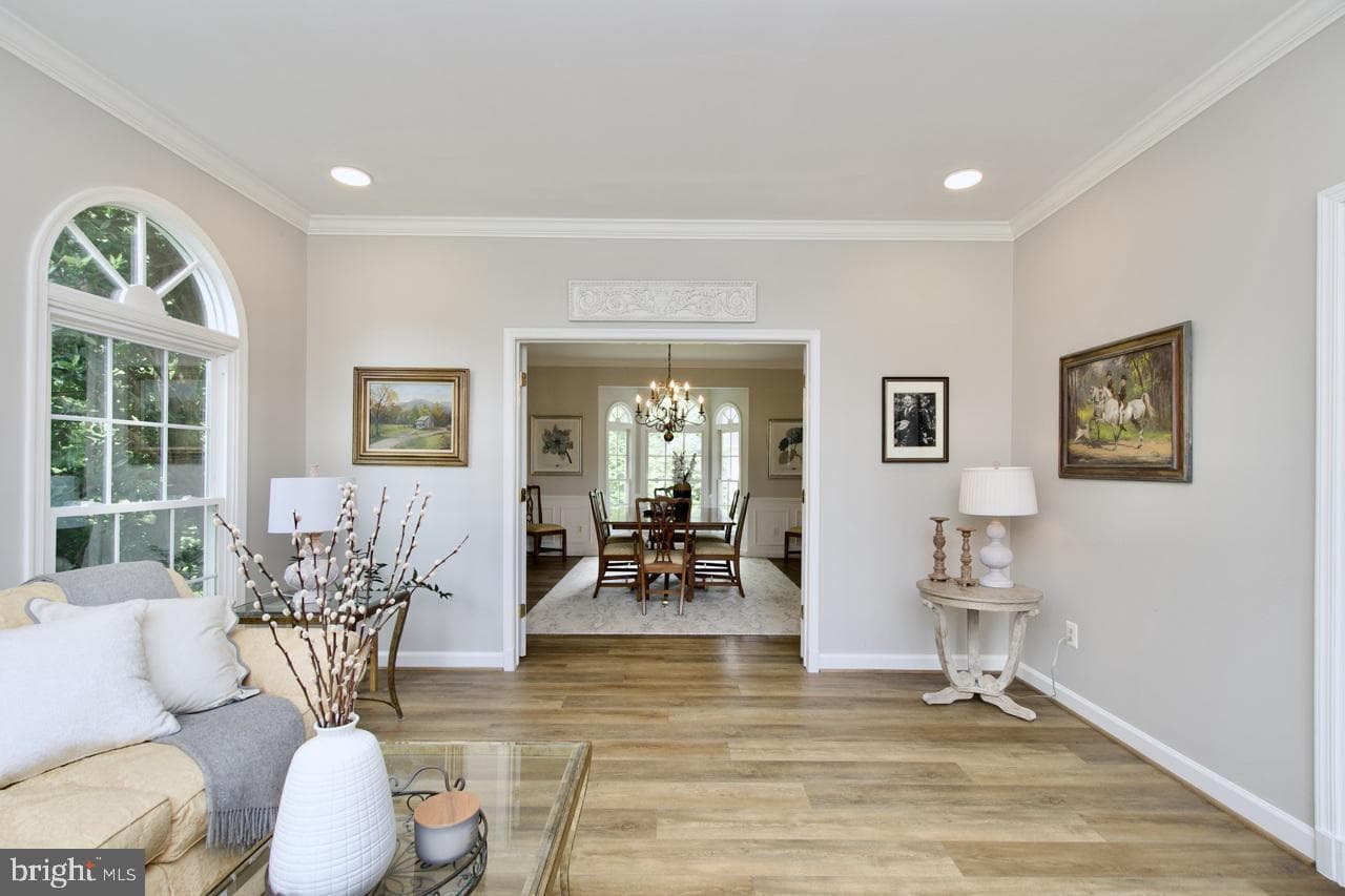 5439 Ashleigh Road photo 8