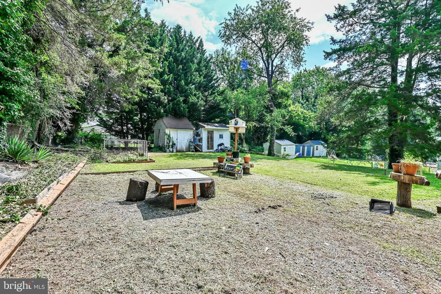 7421 Howard Court photo 8