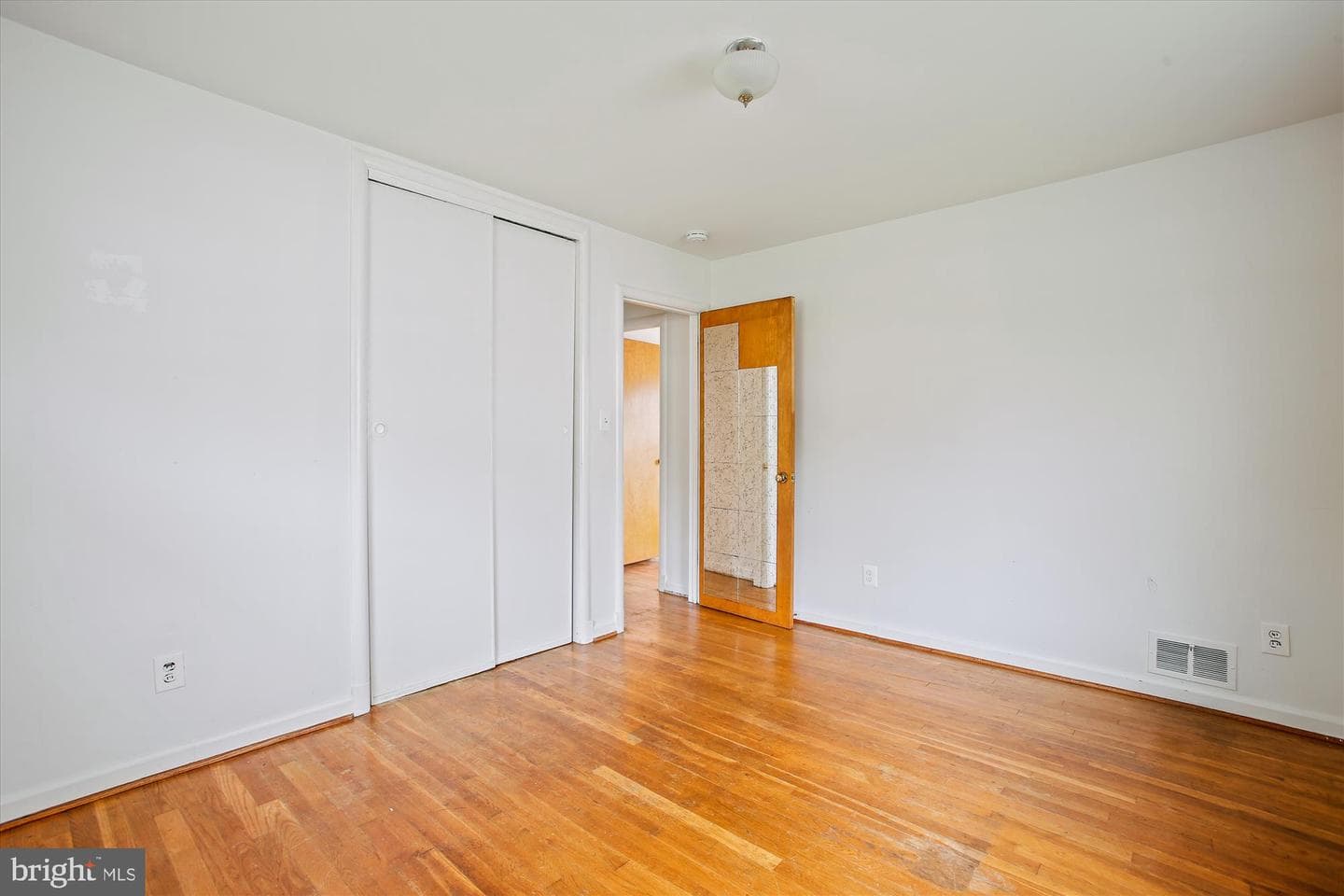 102 Moore Avenue SW photo 17