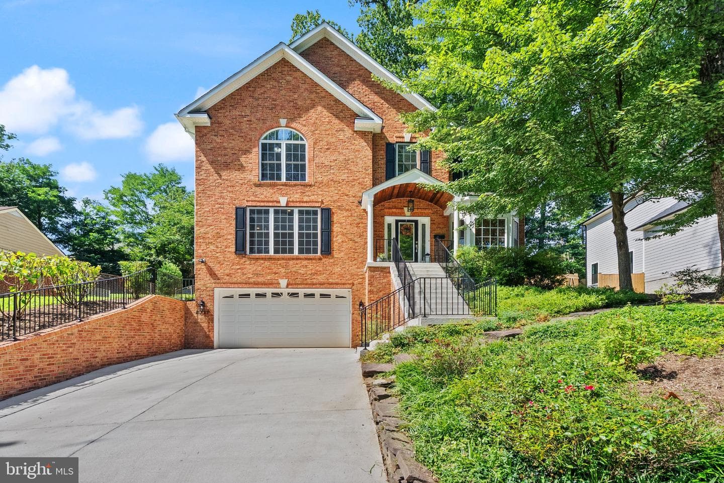 7311 Woodley Place