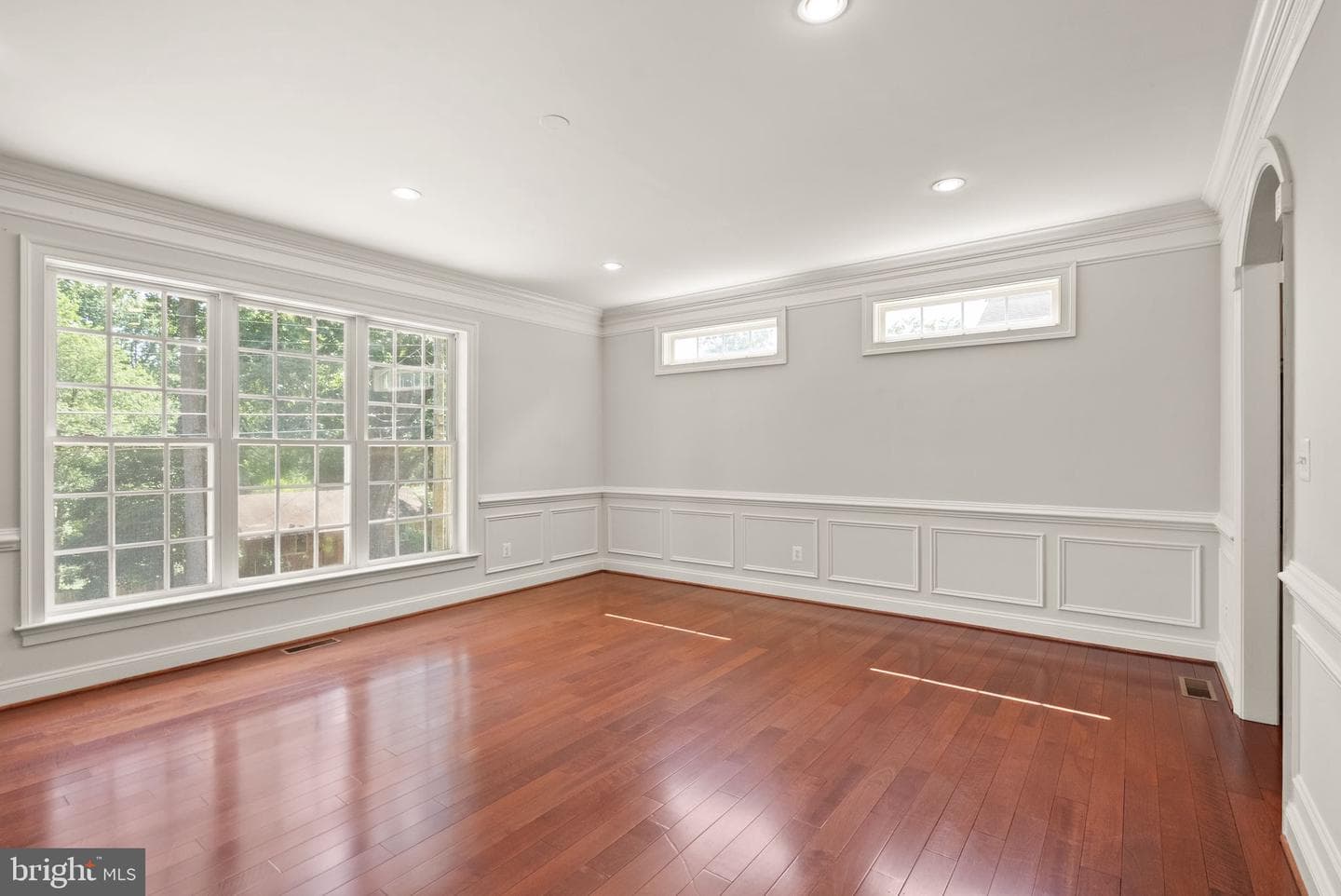 7311 Woodley Place photo 14