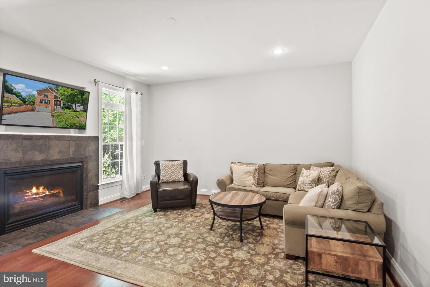 7311 Woodley Place photo 17