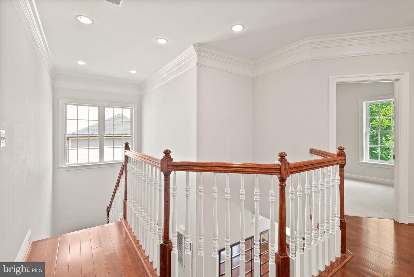 7311 Woodley Place photo 23
