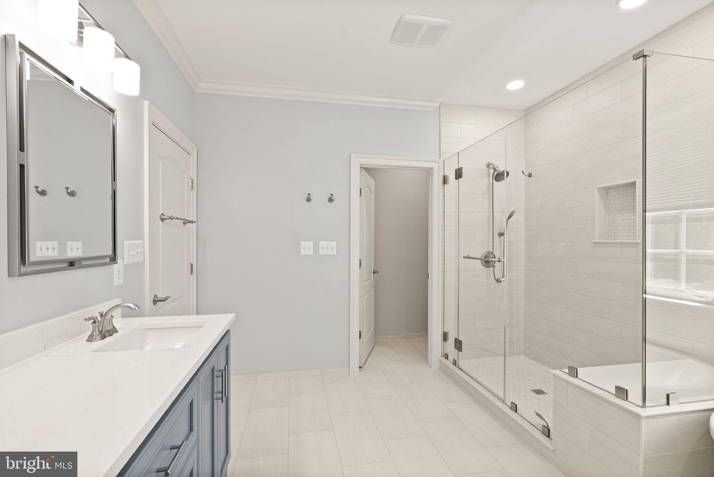 7311 Woodley Place photo 27