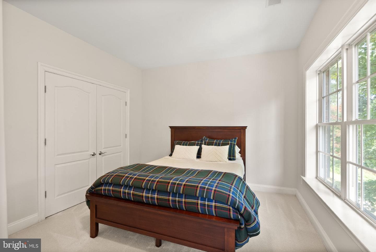 7311 Woodley Place photo 35