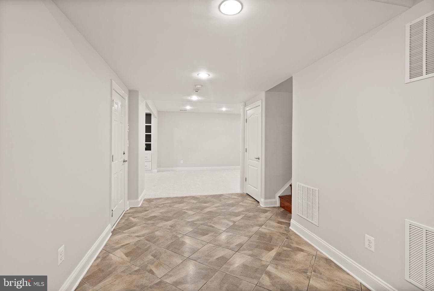 7311 Woodley Place photo 37