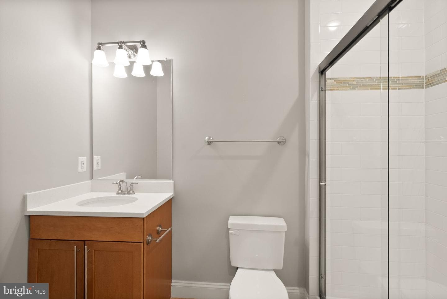 7311 Woodley Place photo 42